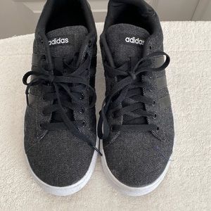 Adidas casual sneakers 8.5